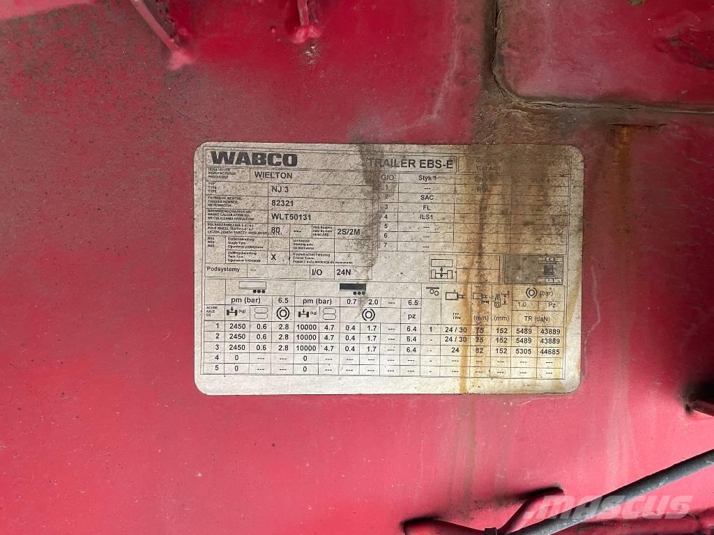 Wielton NJ 3 Car carrier