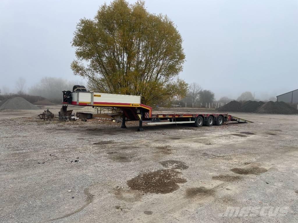 Wielton NJ 3 Car carrier