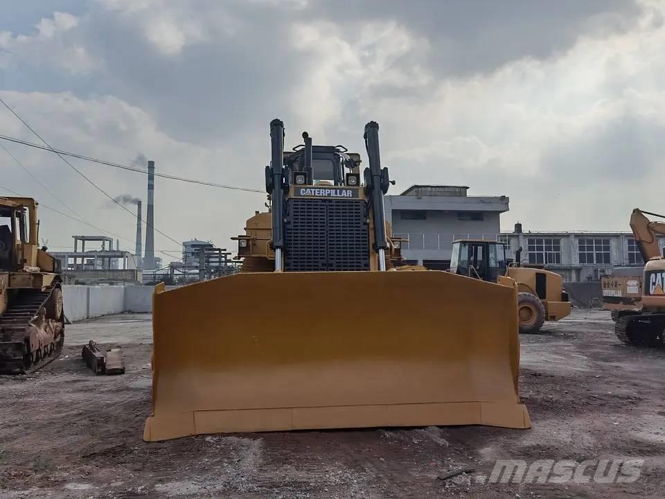 CAT D9N Crawler dozers