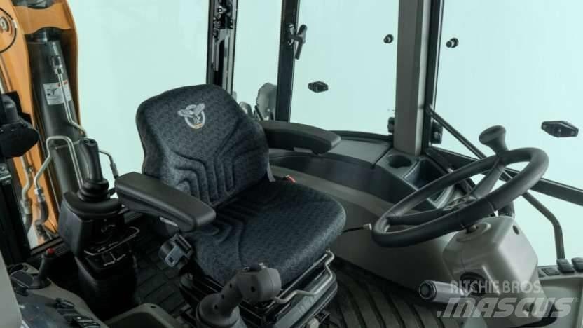 CASE 695 Backhoe