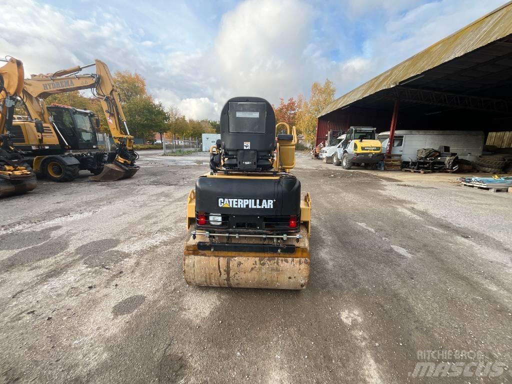 CAT CB 224E Twin drum rollers