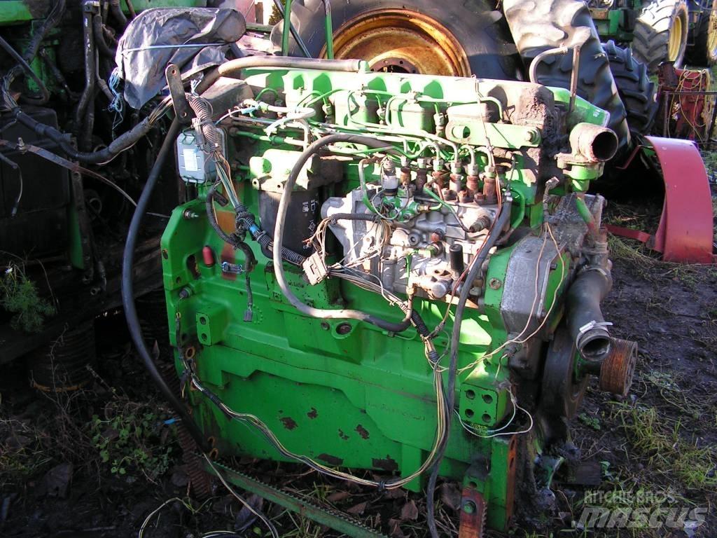 John Deere 8100 Engines