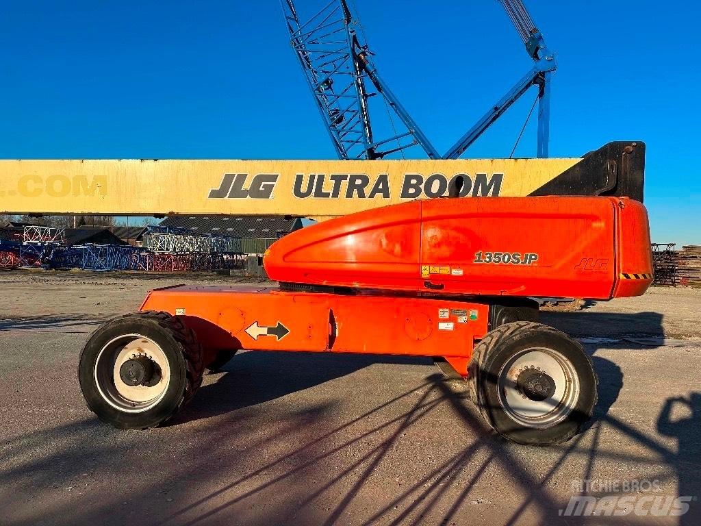 JLG 1350 SJP Telescopic boom lifts