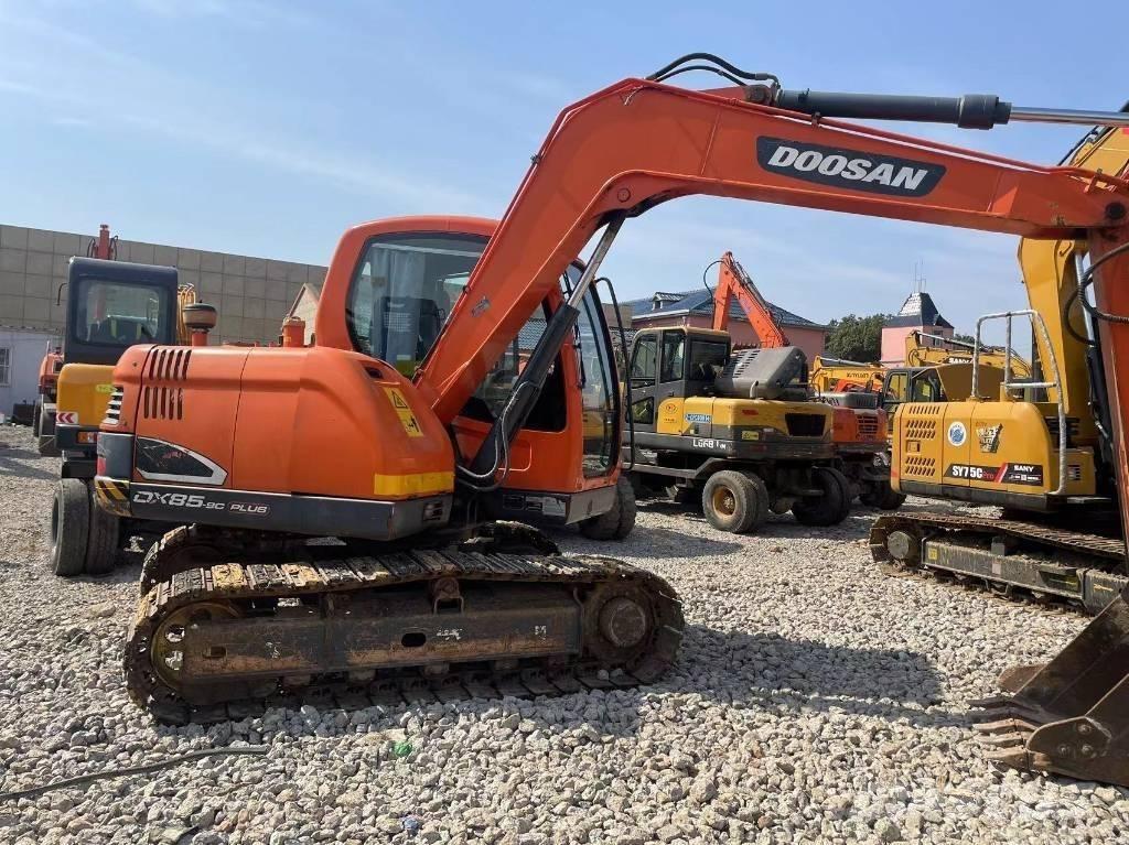 Doosan DX 85 Mini excavators  7t - 12t