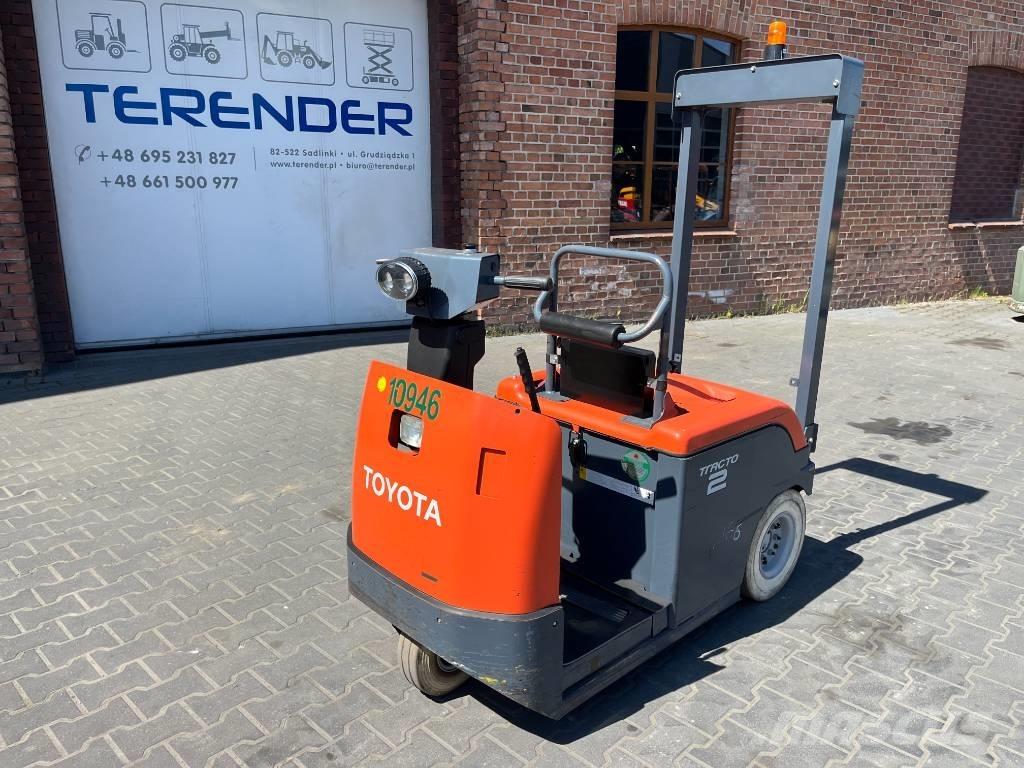 Toyota 4 CB TY 2 Tow truck