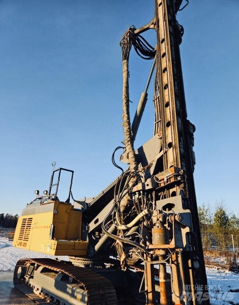 Liebherr LRB 125 Vibratory pile drivers
