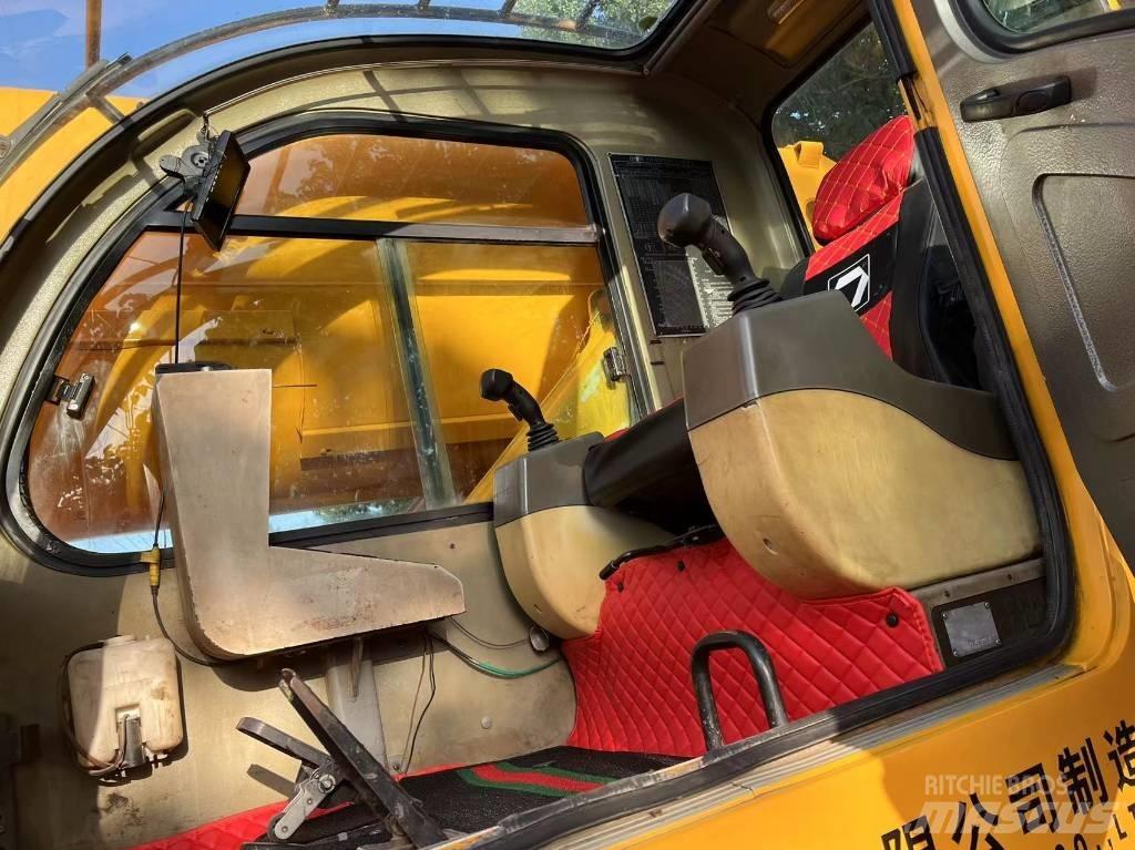 XCMG QY70KA All terrain cranes