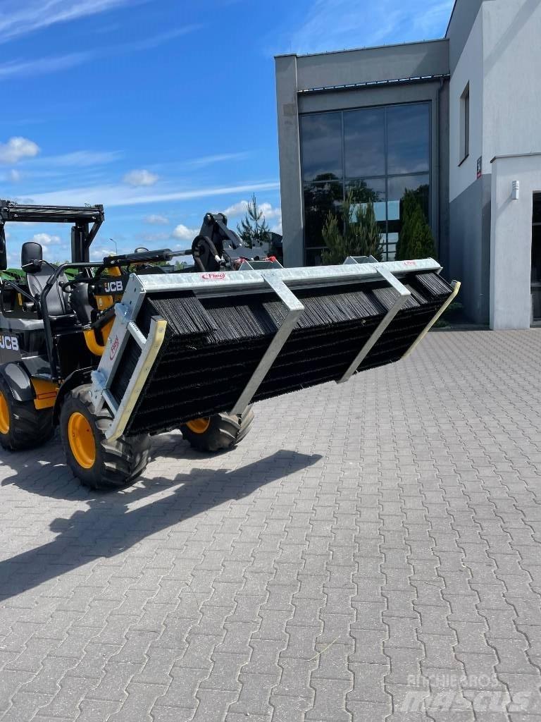 Fliegl Zamiatarka Farm machinery