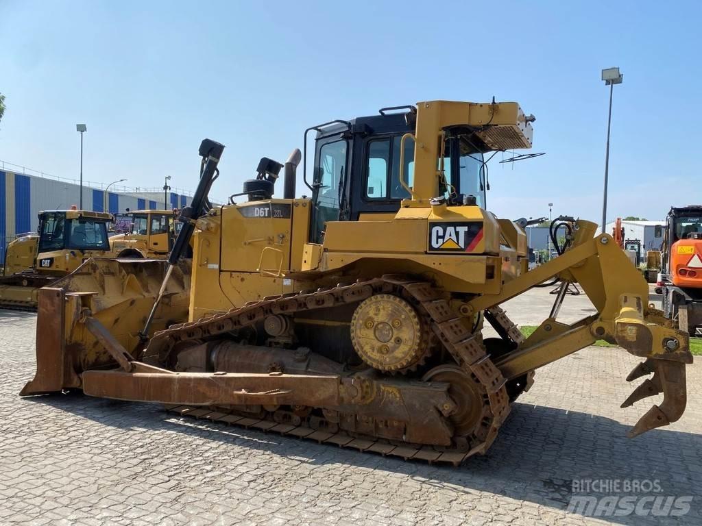 CAT D6T NVT Crawler dozers