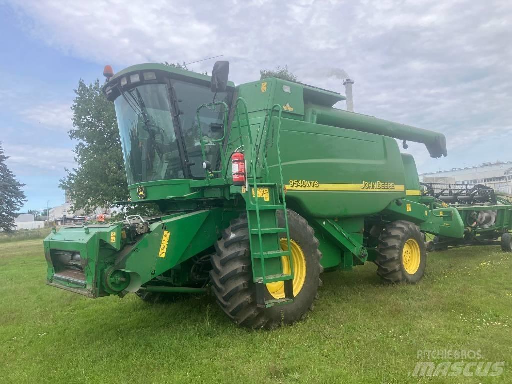 John Deere 9540 WTS Combine harvesters