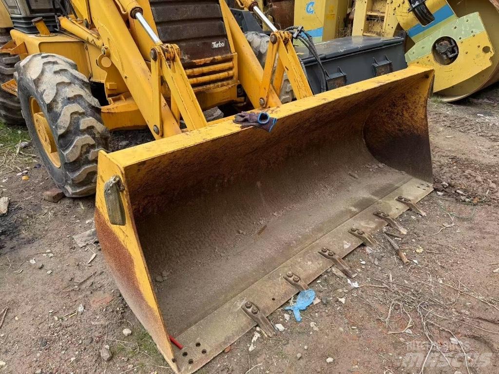 JCB 3 CX Backhoe