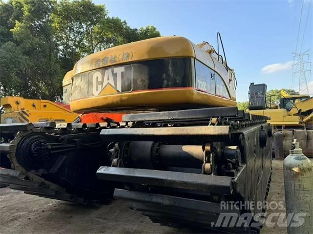 CAT 320 C Amphibious Excavators