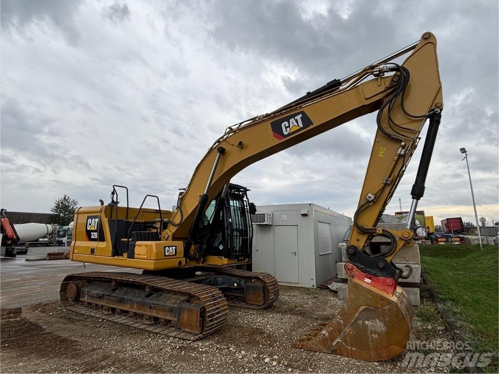 CAT 320 Crawler excavators