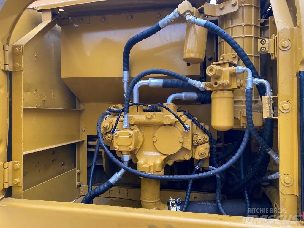 CAT 320 C L Crawler excavators