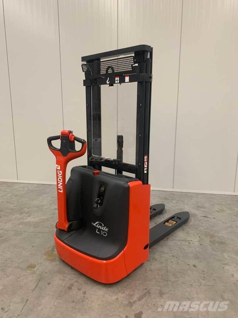 Linde L10 Pedestrian stacker