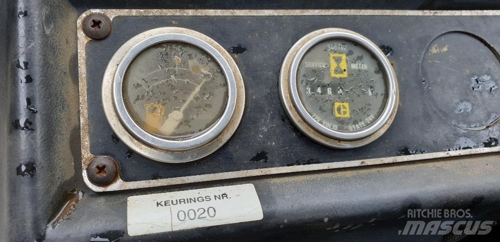CAT 12000 KG Diesel trucks