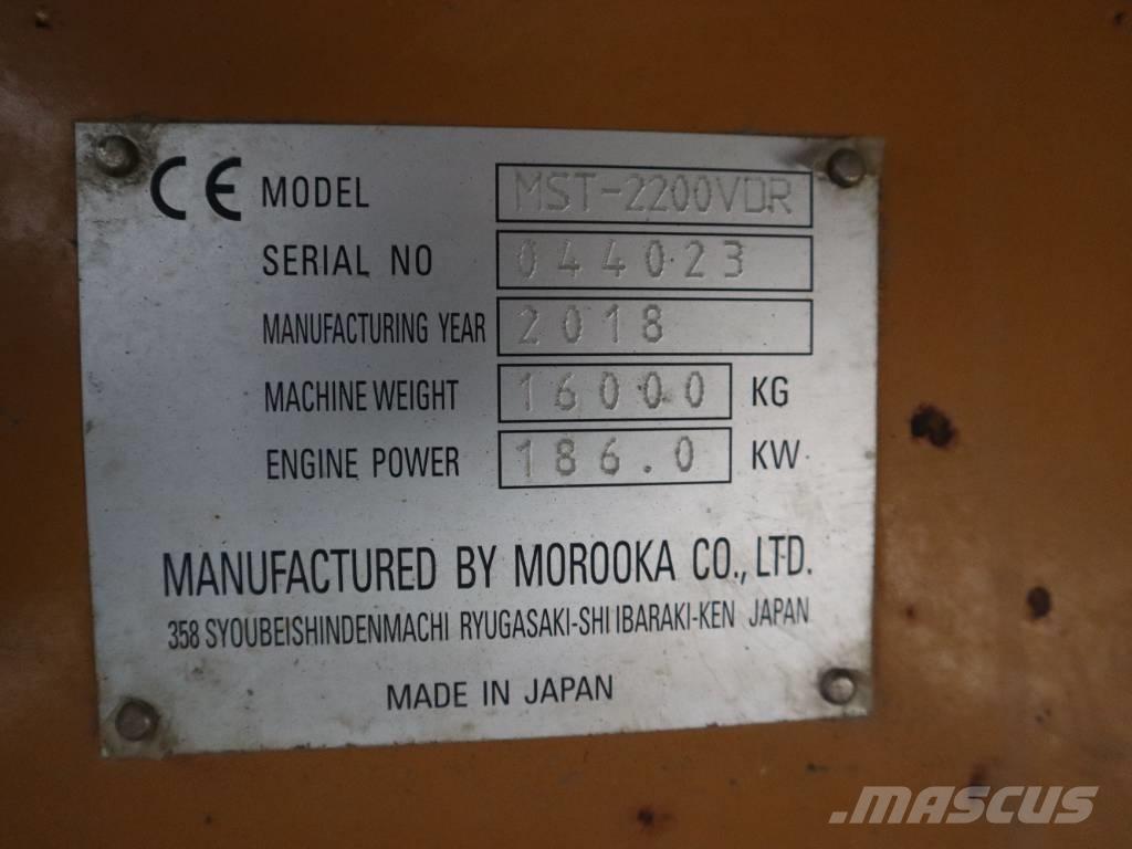 Morooka MST 2200 VDR Tracked dumpers