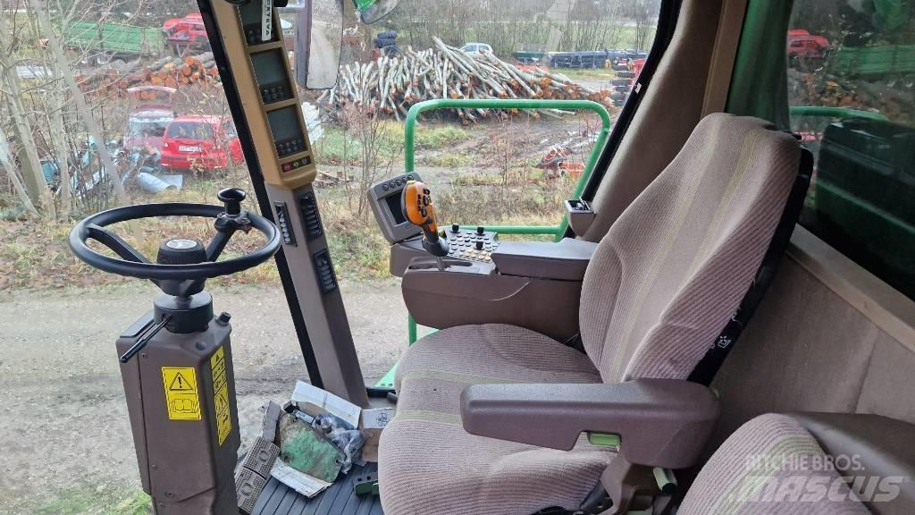 John Deere S 690 Combine harvesters