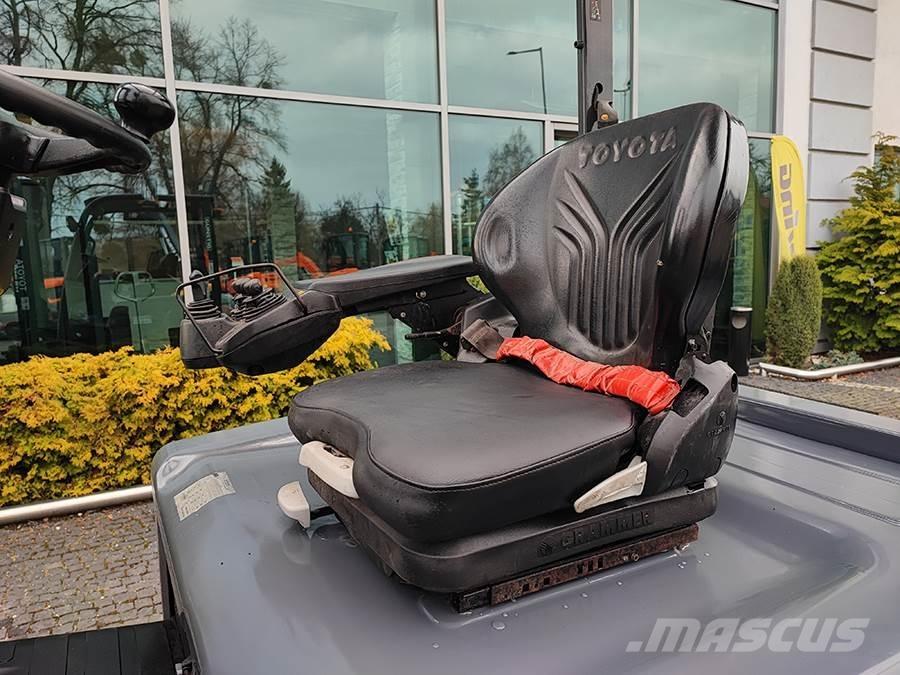 Toyota 8FBMT25 Electric forklift trucks