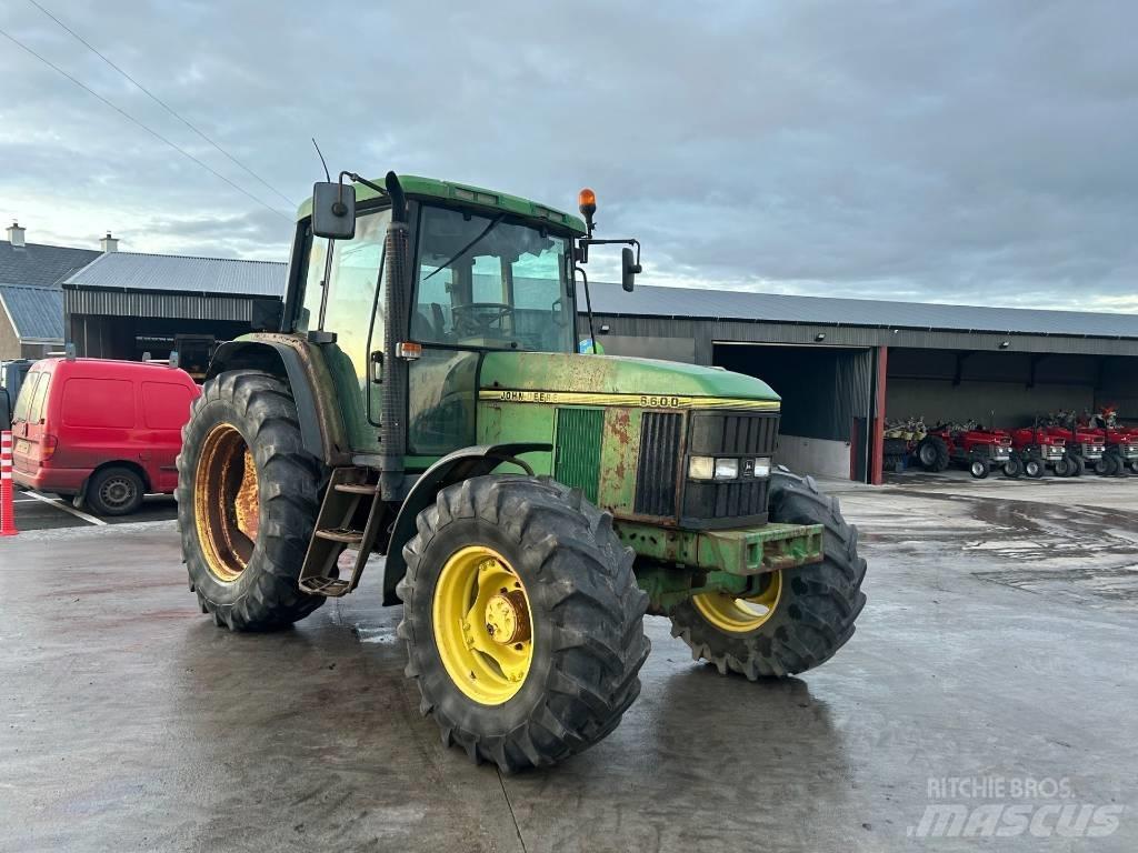 John Deere 6600 Tractors