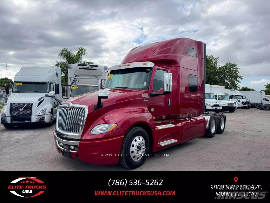 International LT Other trucks