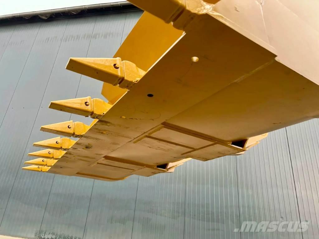 CAT 950K incl. Teeth Buckets