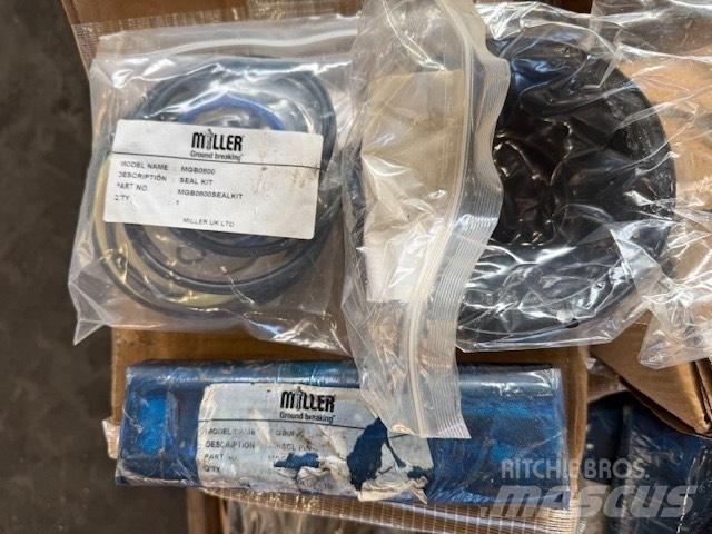 Daewoo D & A 100 V Hammers / Breakers