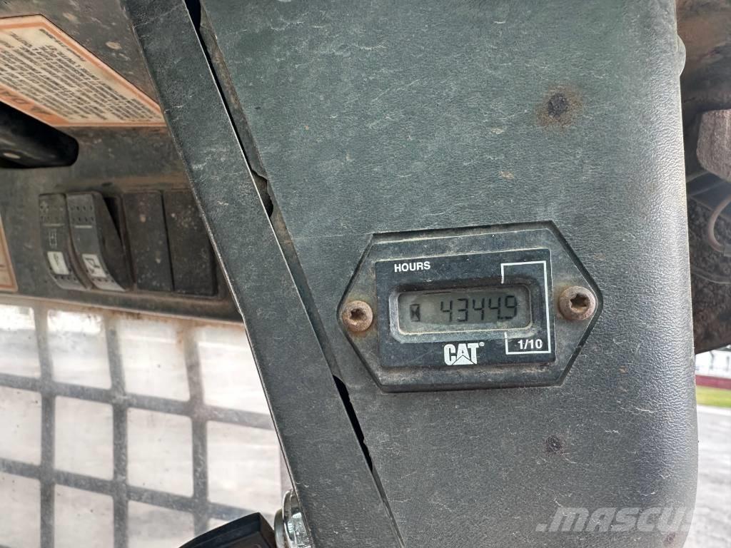 CAT 247 Skid steer loaders
