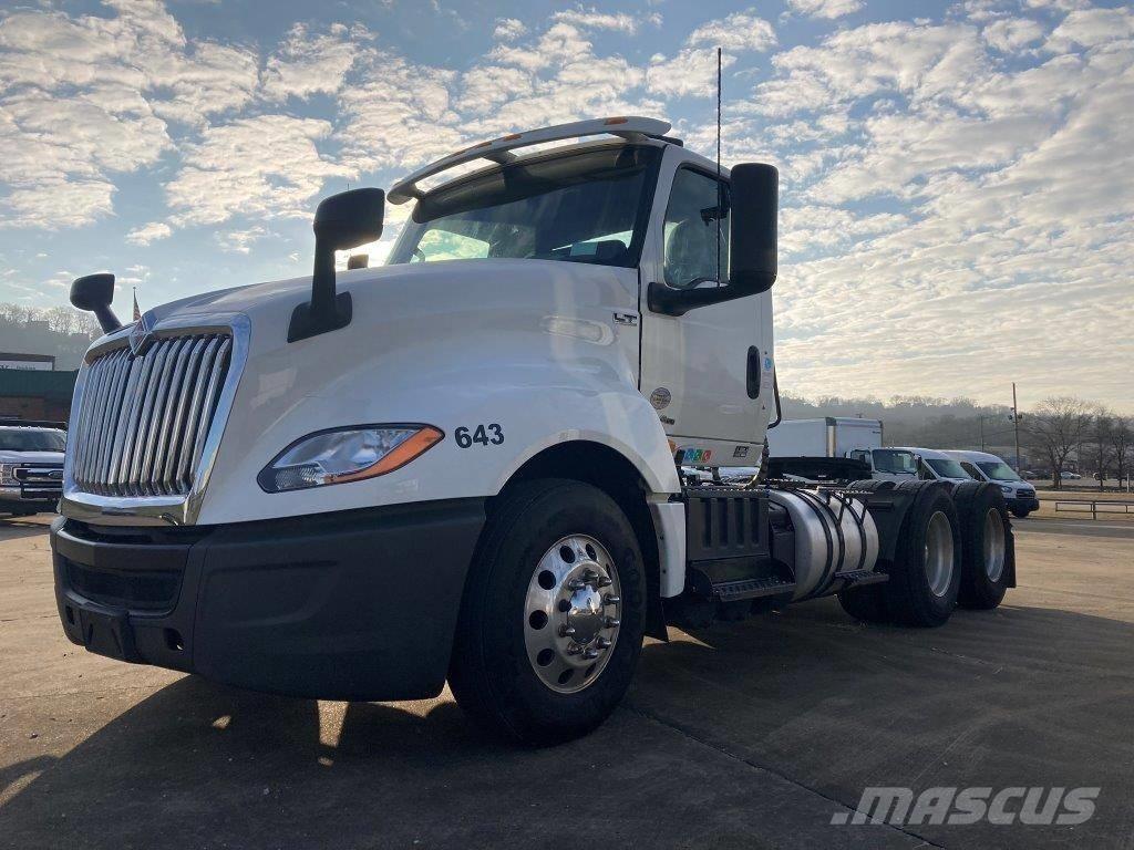 International LT Prime Movers