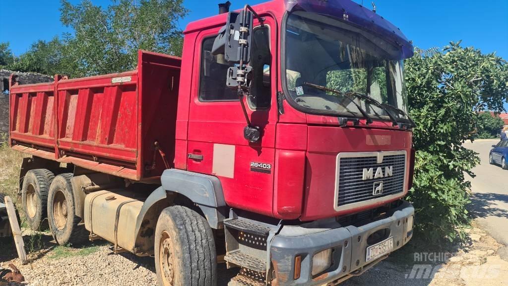 MAN 26.403 Tipper trucks