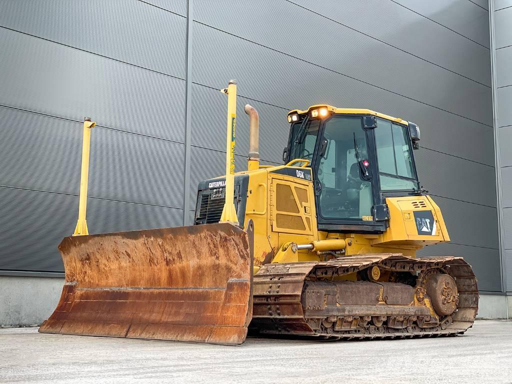 CAT D6K Crawler dozers