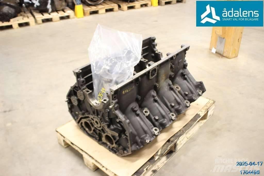 Scania R 730 Engines