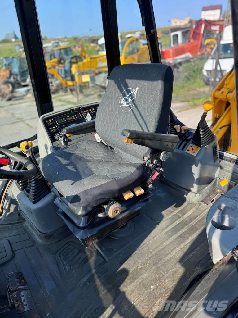 JCB 3CX Backhoe