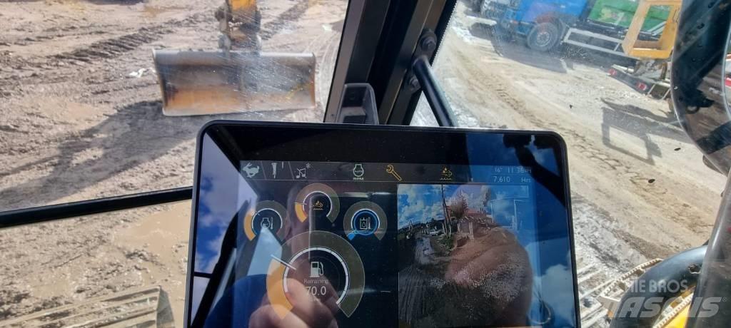 JCB 220X LC Crawler excavators