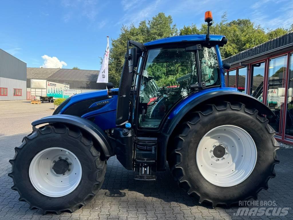 Valtra N 174 A Tractors