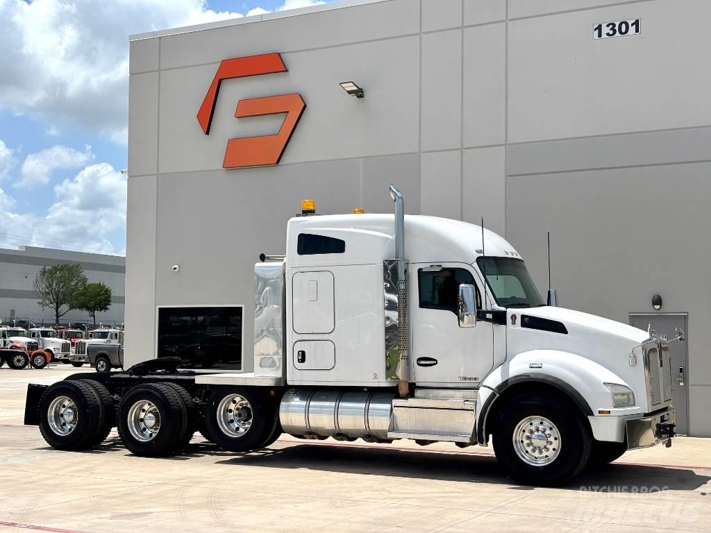 Kenworth T 880 Prime Movers