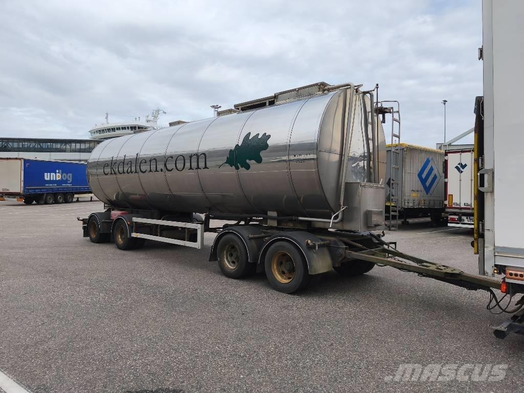  Koogel 1 Tanker trailers