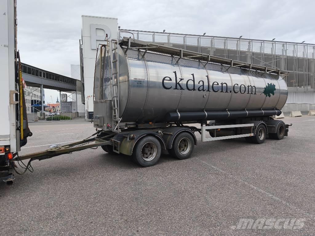  Koogel 1 Tanker trailers
