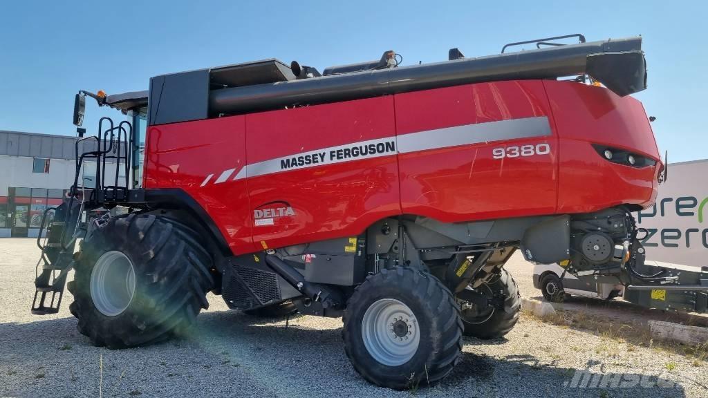 Massey Ferguson 9380 Combine harvesters