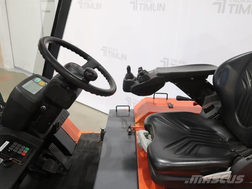 Toyota 7FBMF50 Electric forklift trucks
