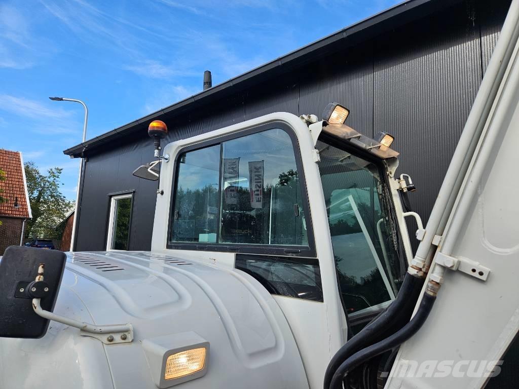 Takeuchi TB 290 Mini excavators  7t - 12t