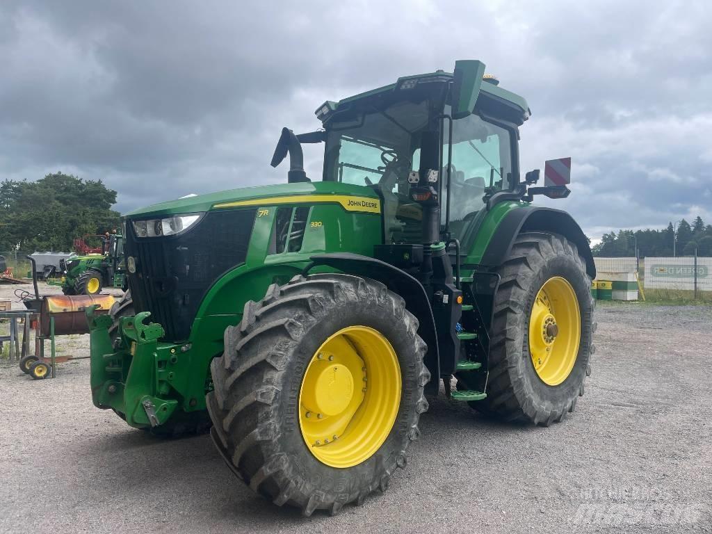 John Deere 7R330 Tractors