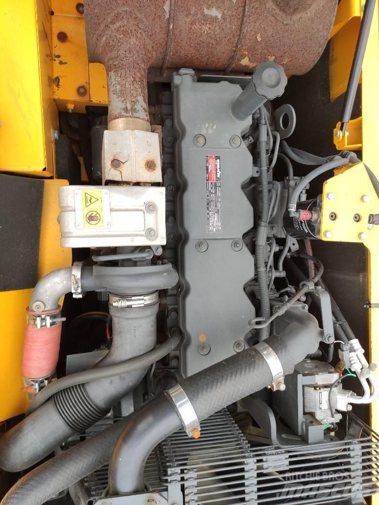 Komatsu PC 200 LC-8L Crawler excavators