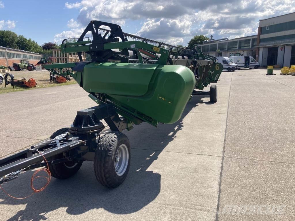 John Deere 630X Harvester heads
