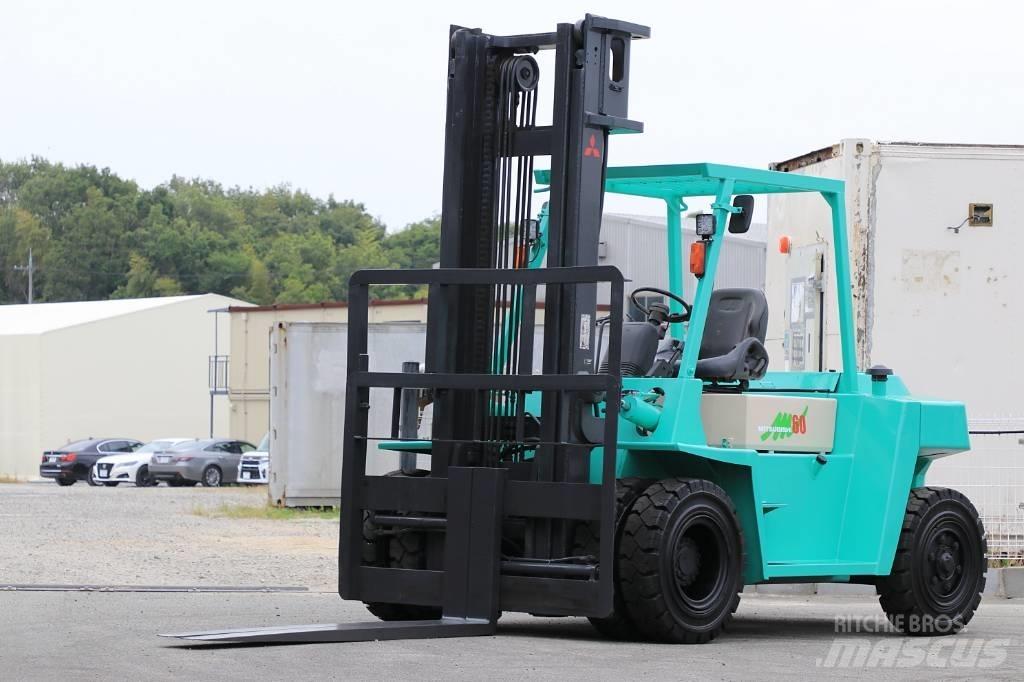 Mitsubishi FD60 Diesel trucks