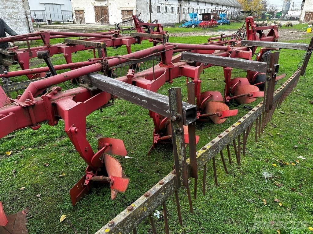 Kühne KRW 6 Ploughs