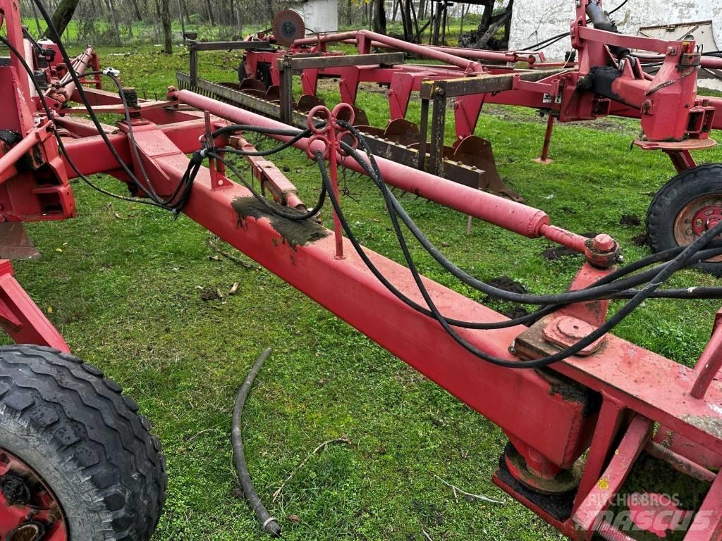 Kühne KRW 6 Ploughs