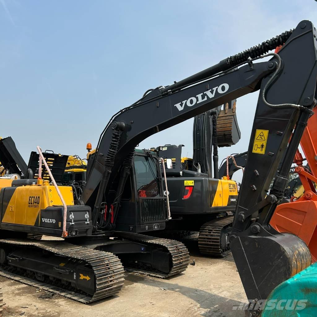Volvo 140 Crawler excavators