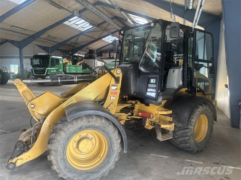 CAT 908M Multi-purpose loaders