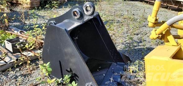 Hitachi  Buckets